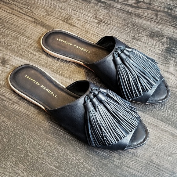 Loeffler Randall Shoes - NIB🍍Loeffler Randall Kiki Open Toe w/ Tassels